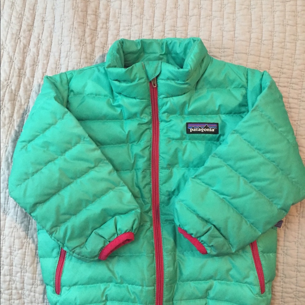 Patagonia down sweater jacket. Size 12-18months.